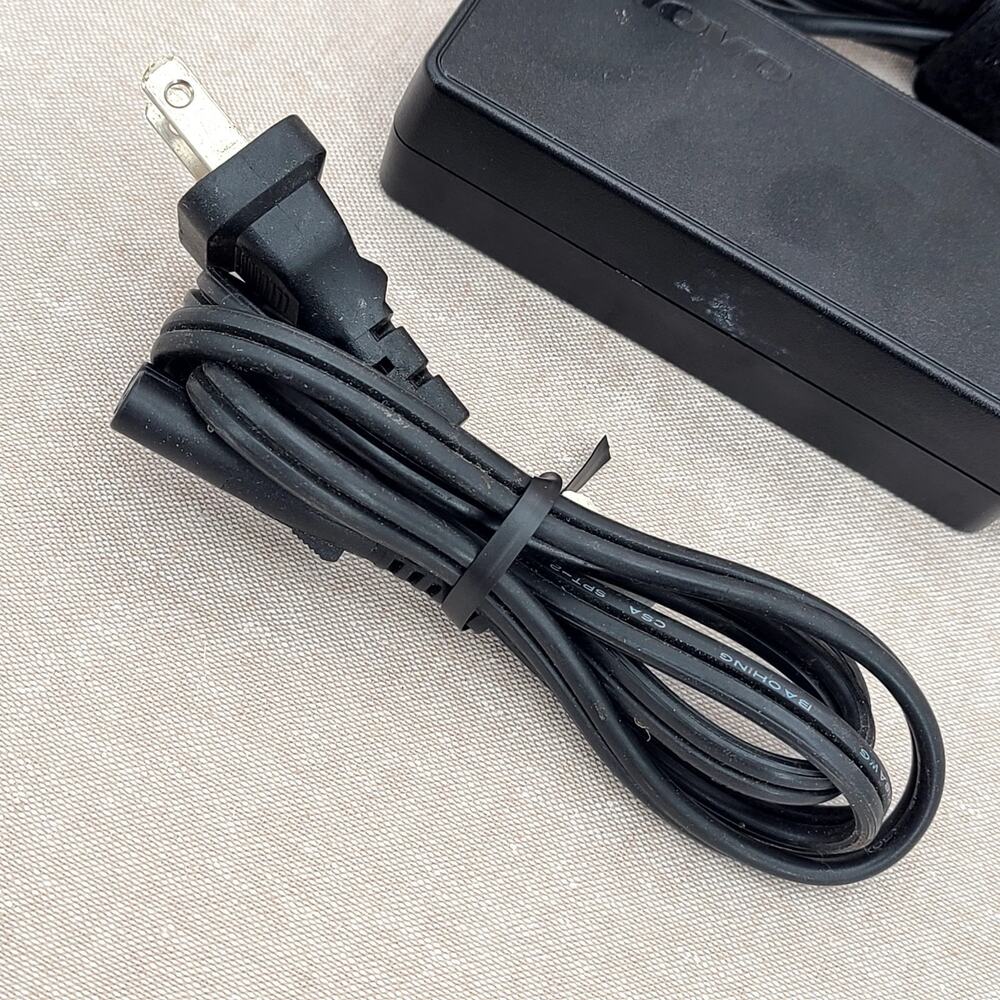 Genuine 65W Lenovo ADLX65NLC2A AC Power Adapter Charger 20V 3.25A - Picture 2 of 5